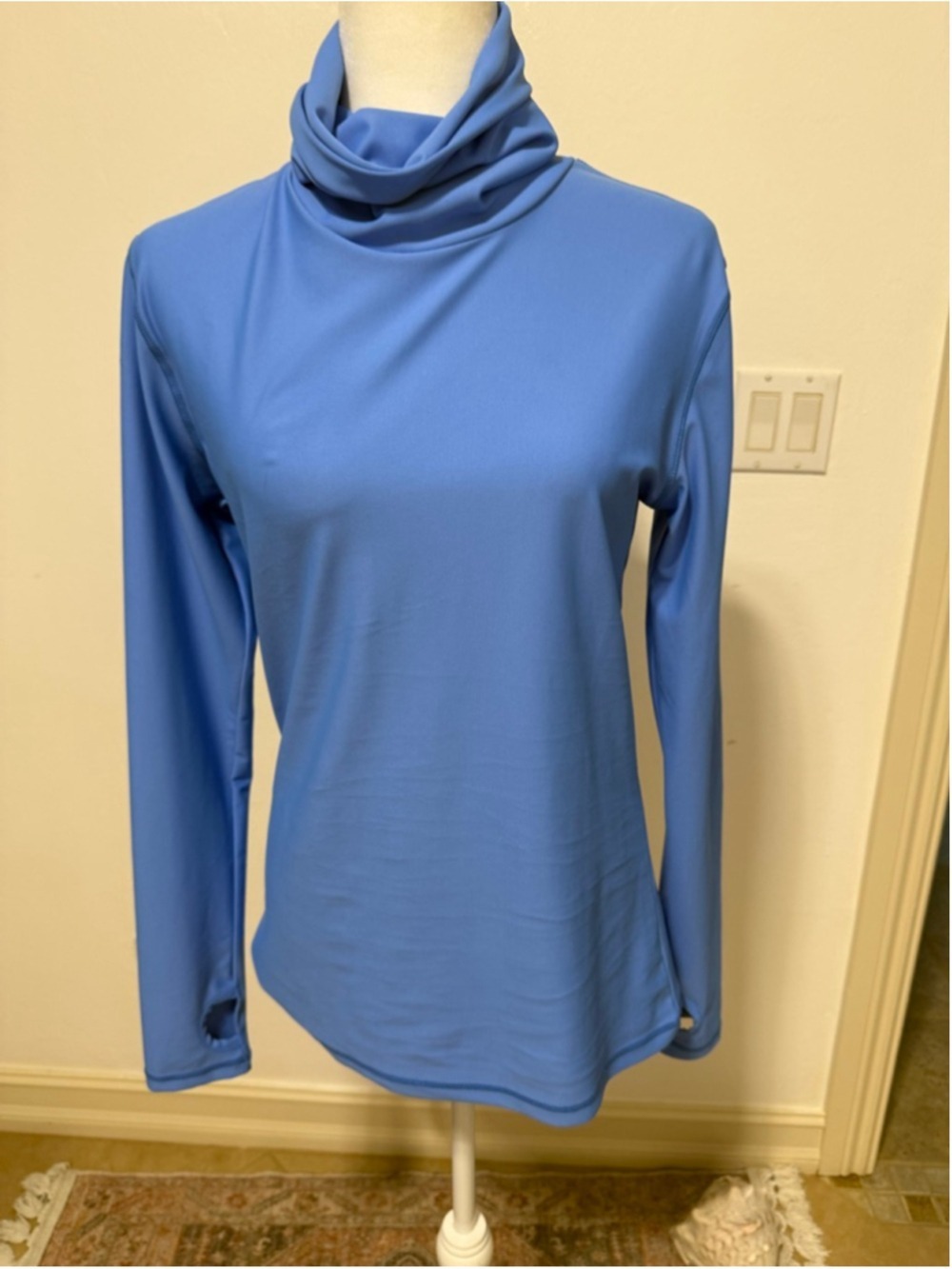 Women's Skea Blue Long Sleeve Tee performance gorp ski cold M thumb holes